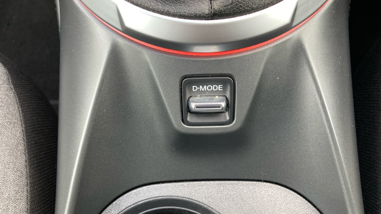 Nissan Juke 1.0 DiG-T N-Connecta 5dr Petrol Hatchback